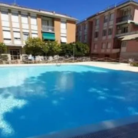 Loano Appartamento Con Piscina Vicino Al Centro Lejlighed