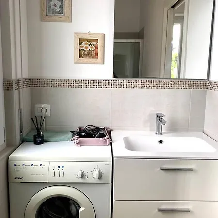 Loano Appartamento Con Piscina Vicino Al Centro
