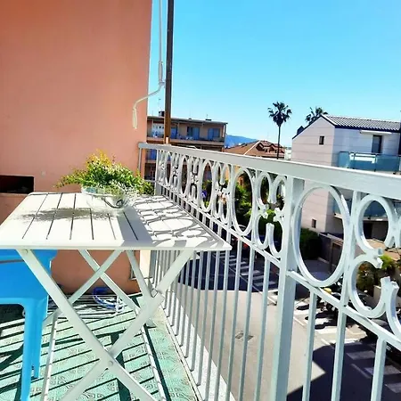Loano Appartamento Con Piscina Vicino Al Centro * Loano
