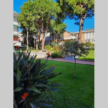 Loano Appartamento Con Piscina Vicino Al Centro